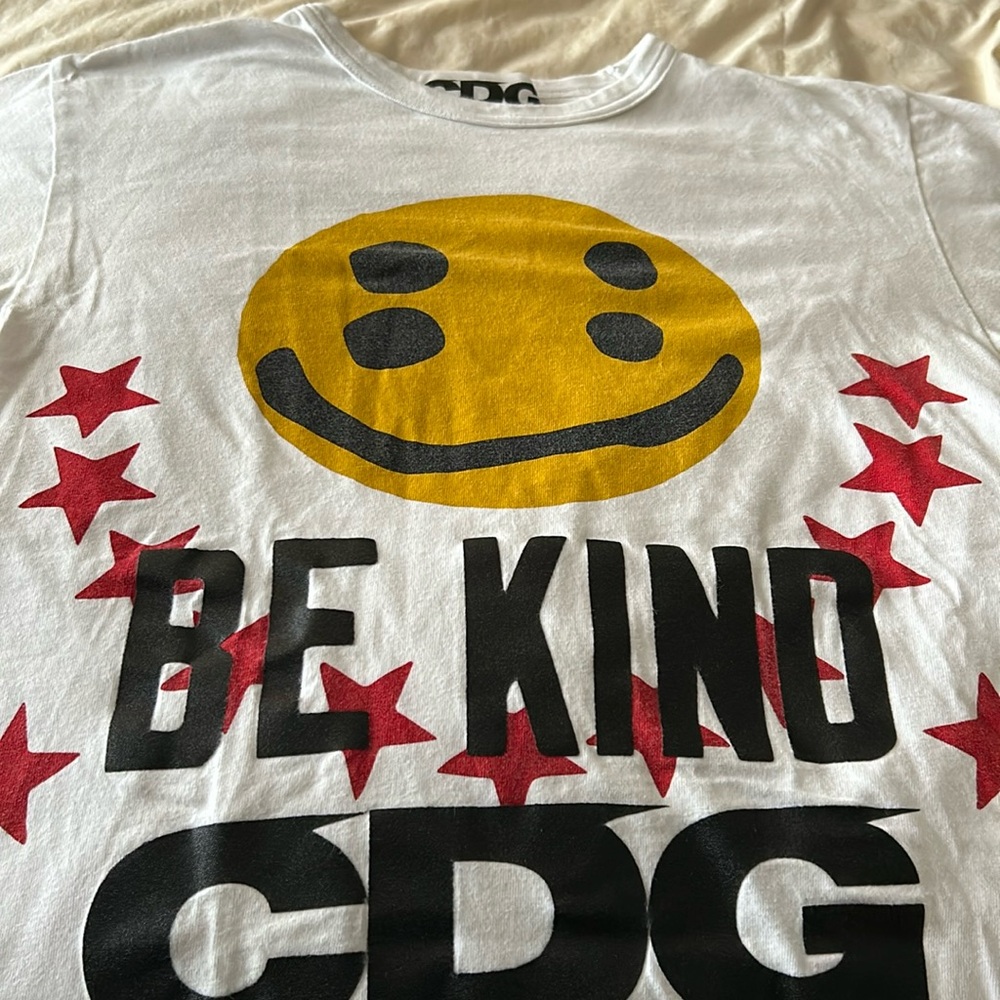 Cdc tee graphic tee size small. Lighly worn